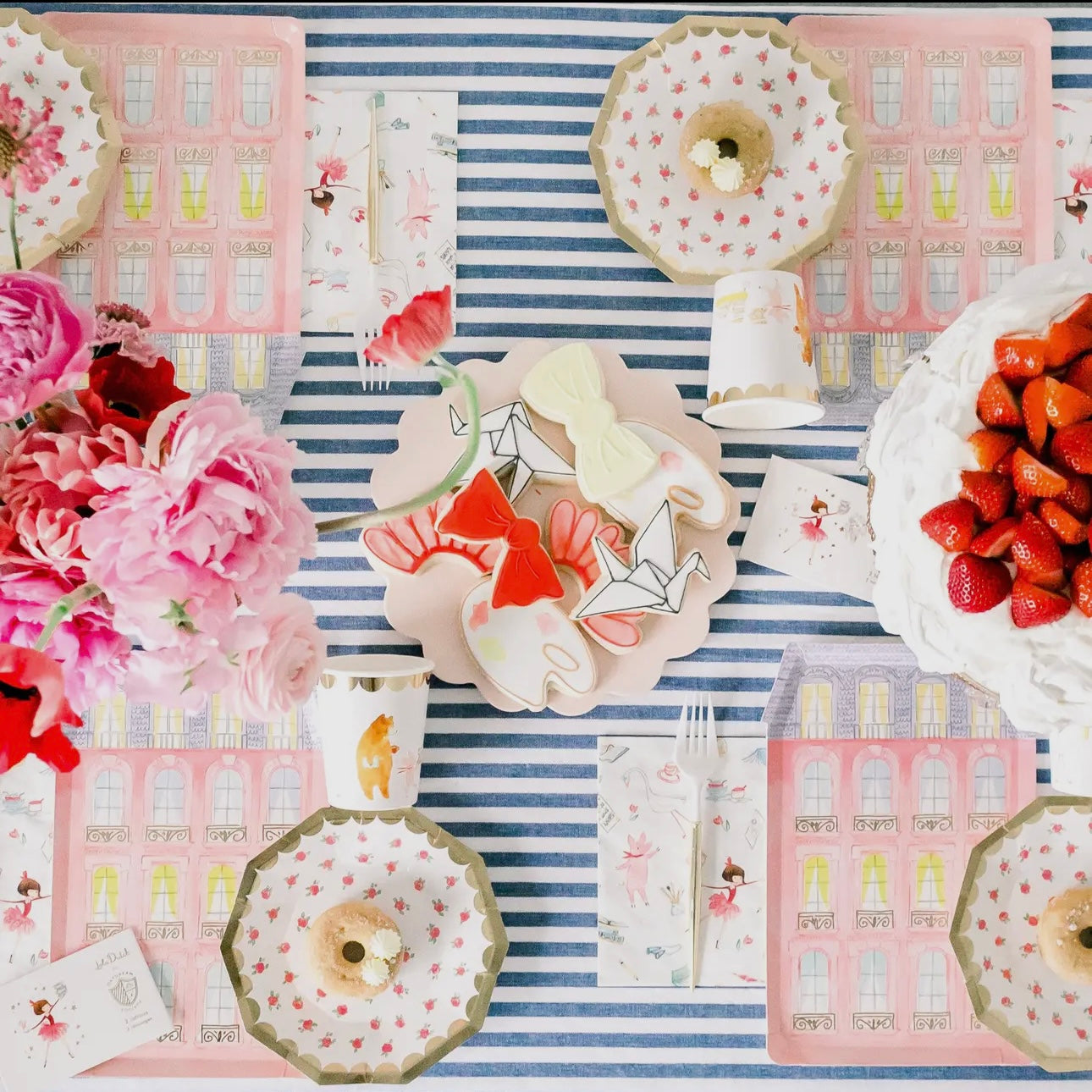 Lola Dutch Tea Rose Small Plates
