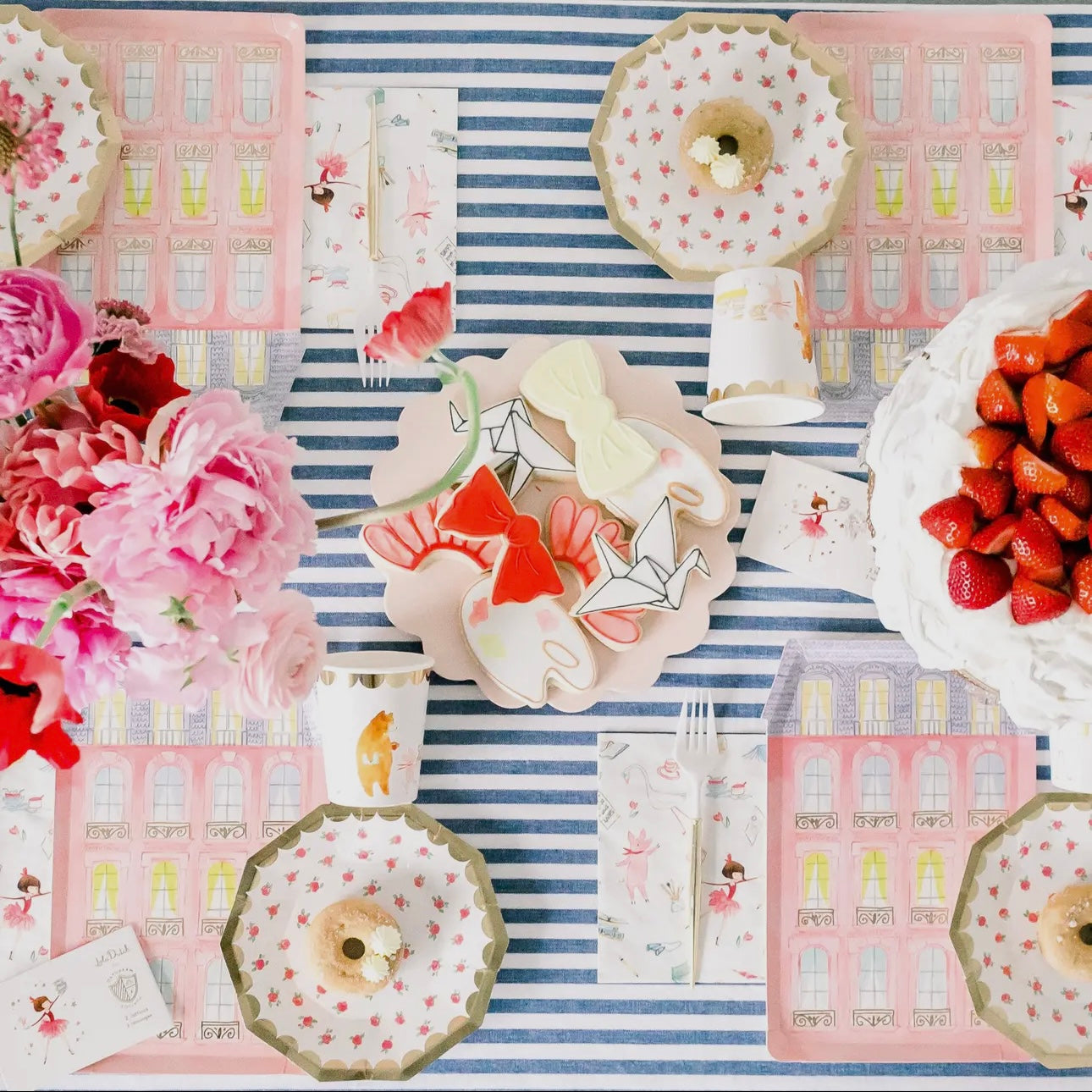 Lola Dutch Maison Large Plates