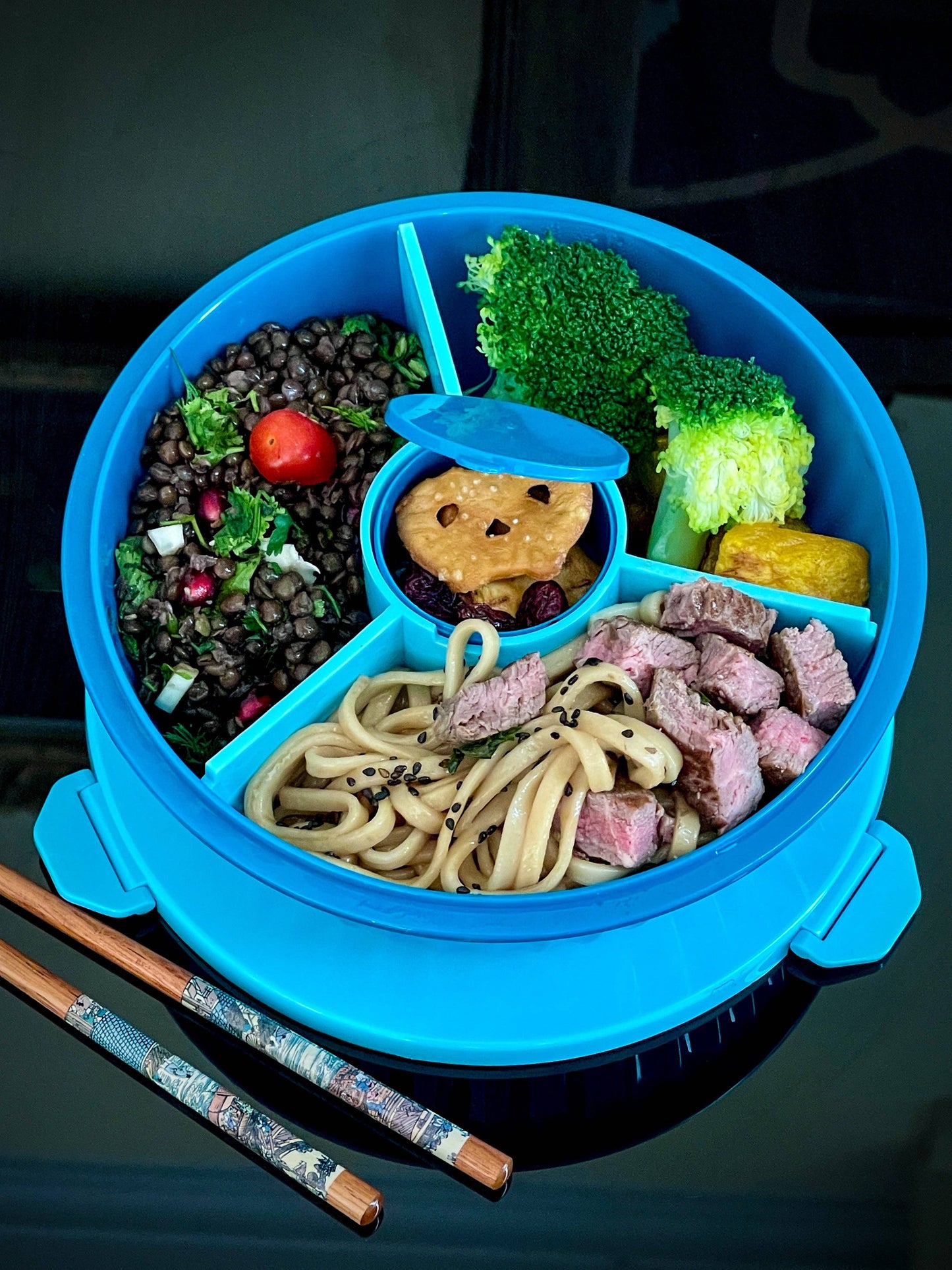 Yumbox Poke Bowl with 3 Part Divider - Lagoon Blue