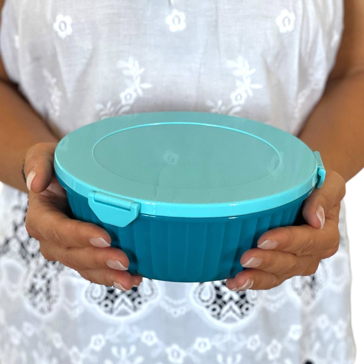 Yumbox Poke Bowl with 3 Part Divider - Lagoon Blue